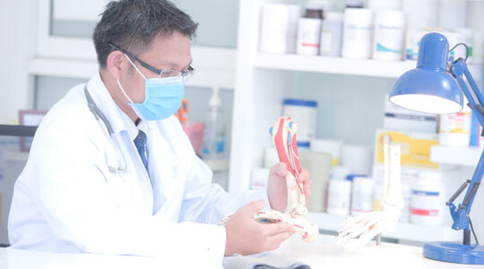 consulter un chirurgien spécialiste du pied